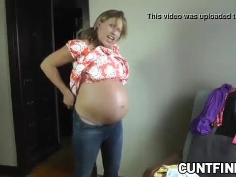 Extremely pregnant babe changes cloths for you - hottest videos