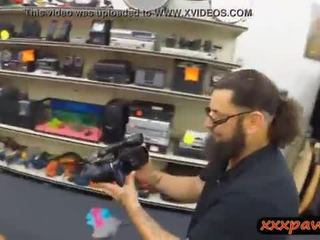 Ghetto chick gets fucked by pawn guy at the pawnshop
